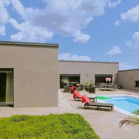 Holiday home In With Outdoor Swimming Pool *